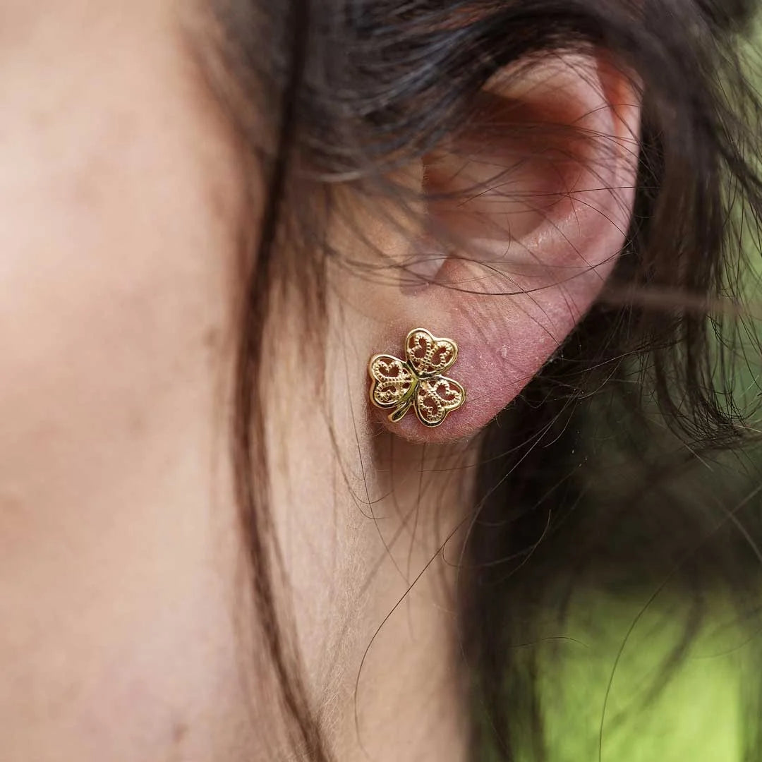 Gold filigree stud earrings sale